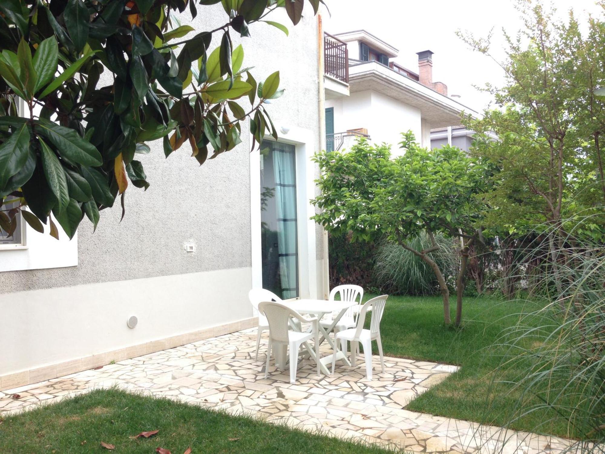 Loft 3, A 150 M Dal Mare, Pineto Centro Daire Dış mekan fotoğraf