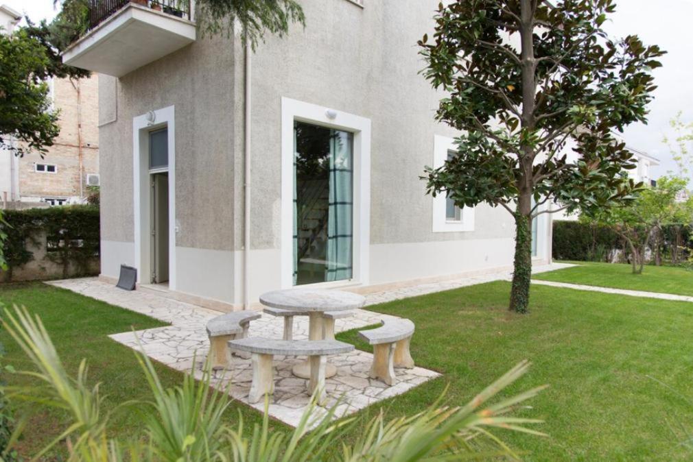 Loft 3, A 150 M Dal Mare, Pineto Centro Daire Dış mekan fotoğraf